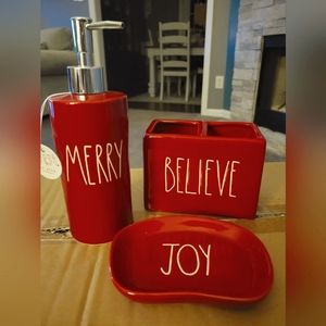 Rae Dunn Bathroom Set